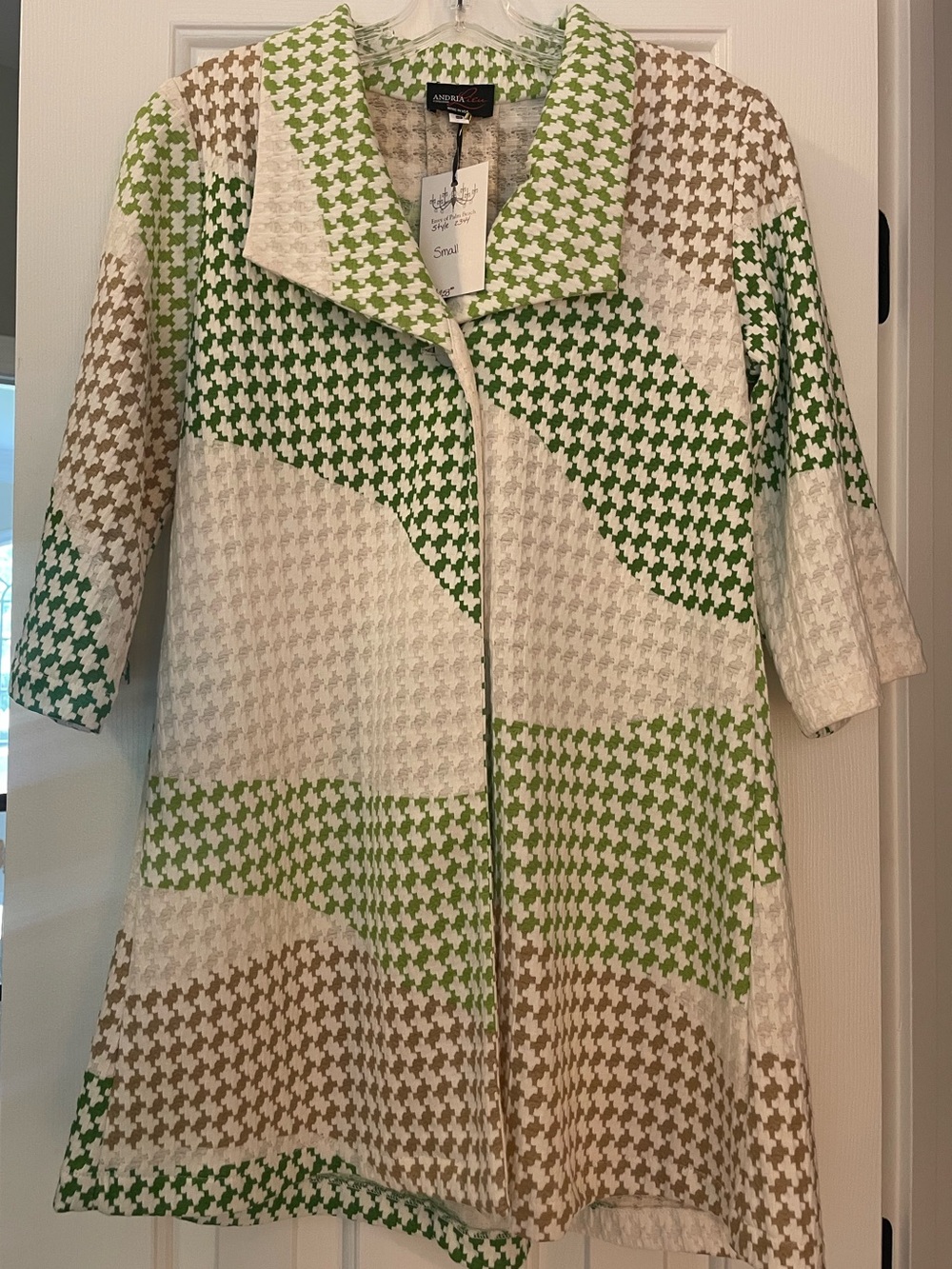 Andria Lieu Green Cream Brown Houndstooth 3/4 sleeve jacket NWT